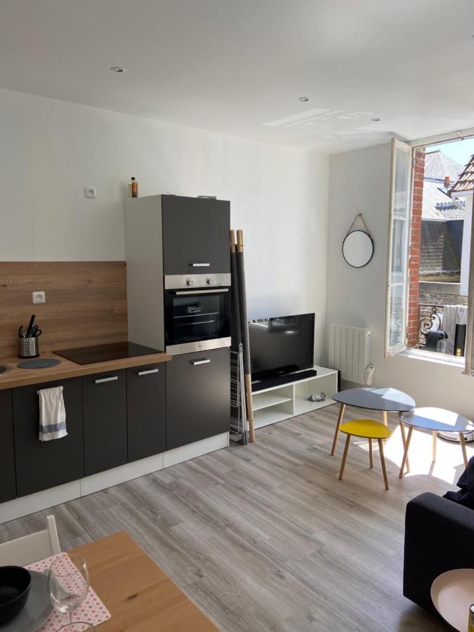 Cosy Flat Carteret - Appartement Centre Bourg - 4 Personnes Barneville-Carteret Bagian luar foto