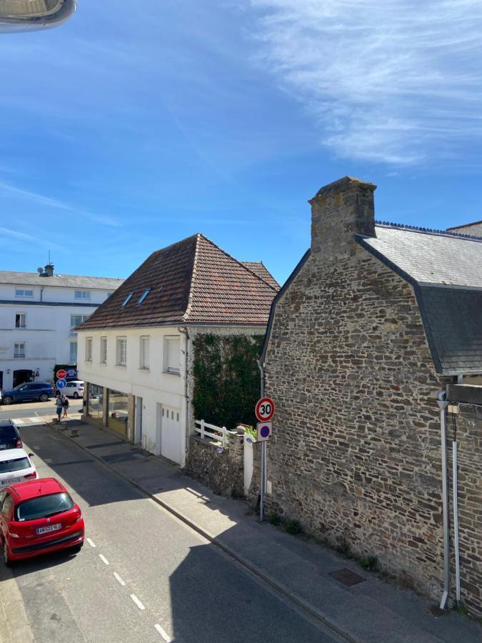Cosy Flat Carteret - Appartement Centre Bourg - 4 Personnes Barneville-Carteret Bagian luar foto
